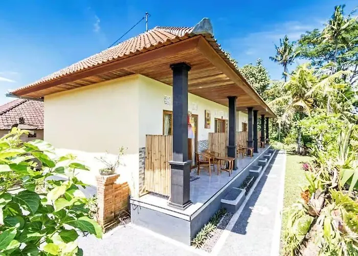 Sari Uma 3*